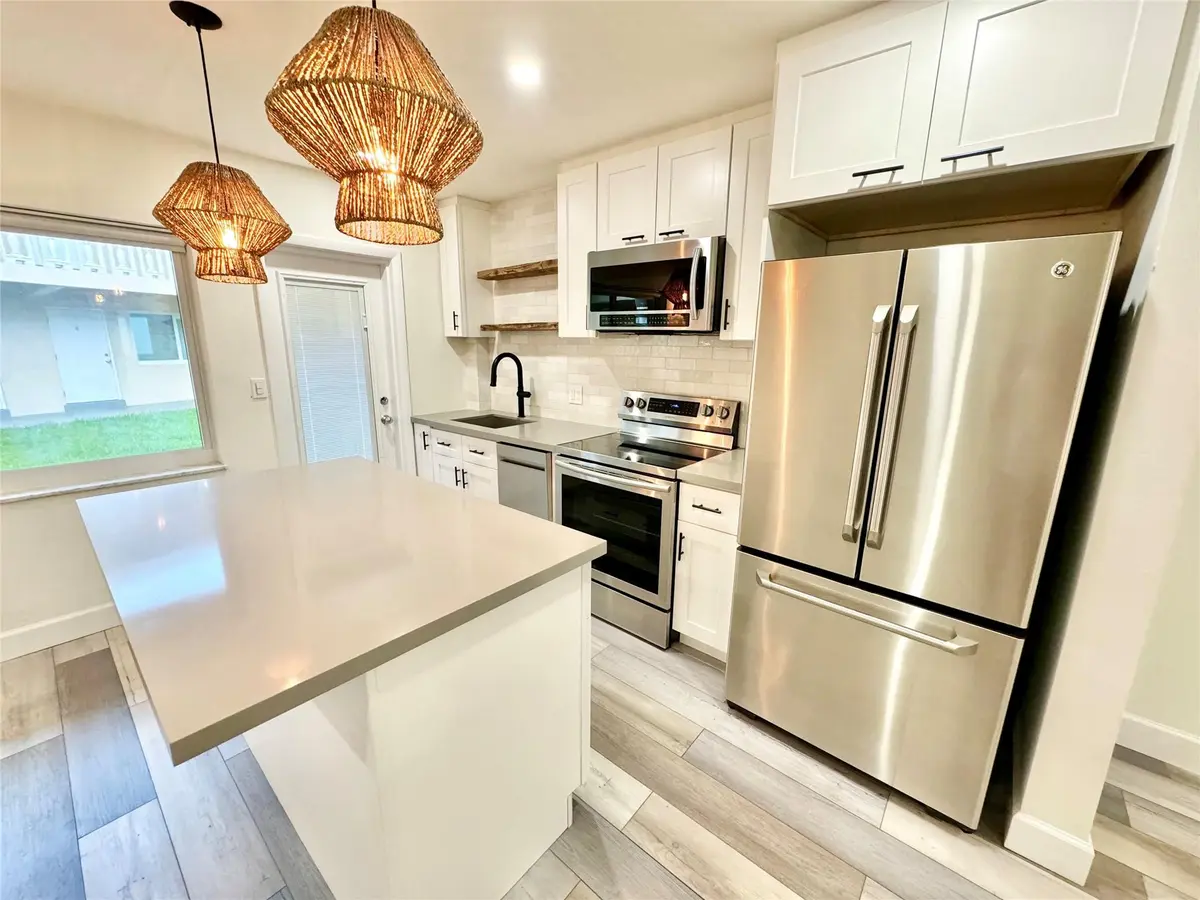 Photo 7 at 2110 NE 39TH Street 2A, Fort Lauderdale
