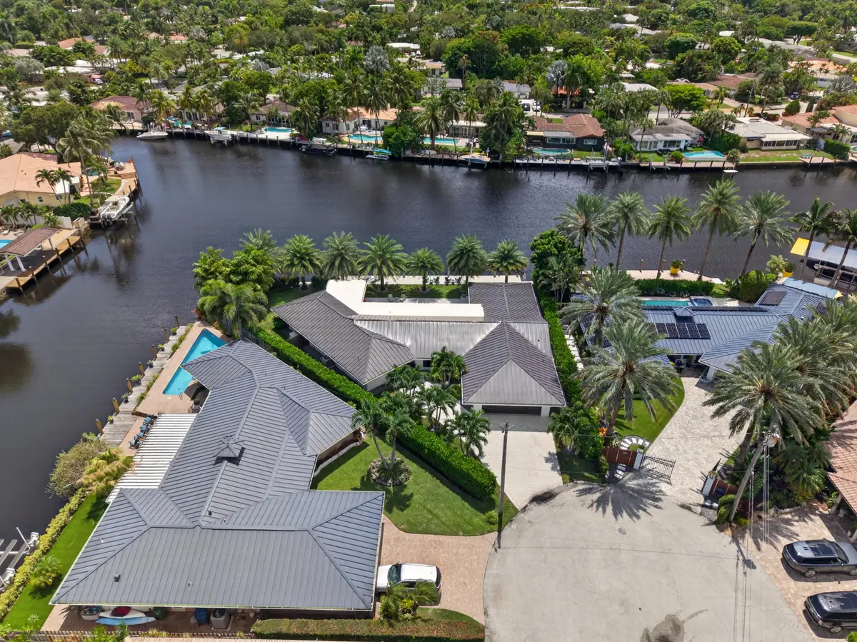 hubert-5 at 2118 NE 15TH Terrace, Wilton Manors