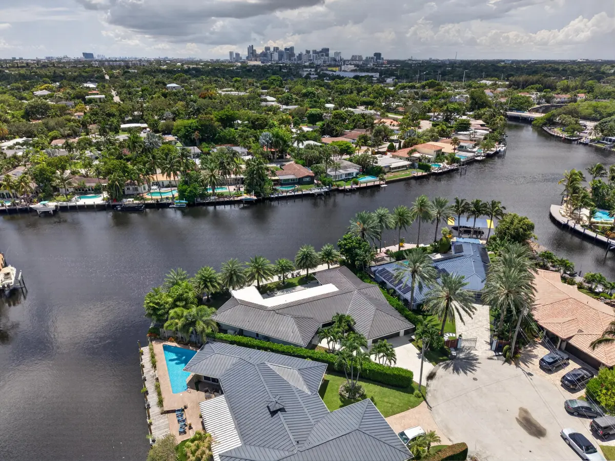hubert-10 at 2118 NE 15TH Terrace, Wilton Manors