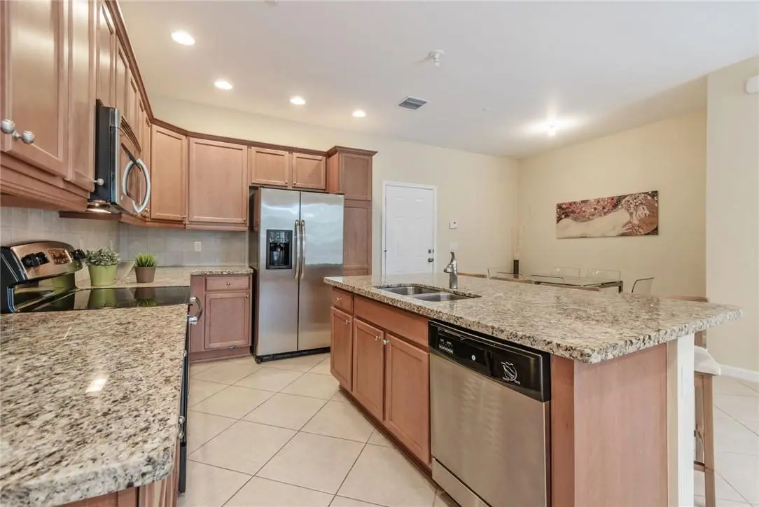 Photo 8 at 8289 Cascada Isles Drive, Hollywood