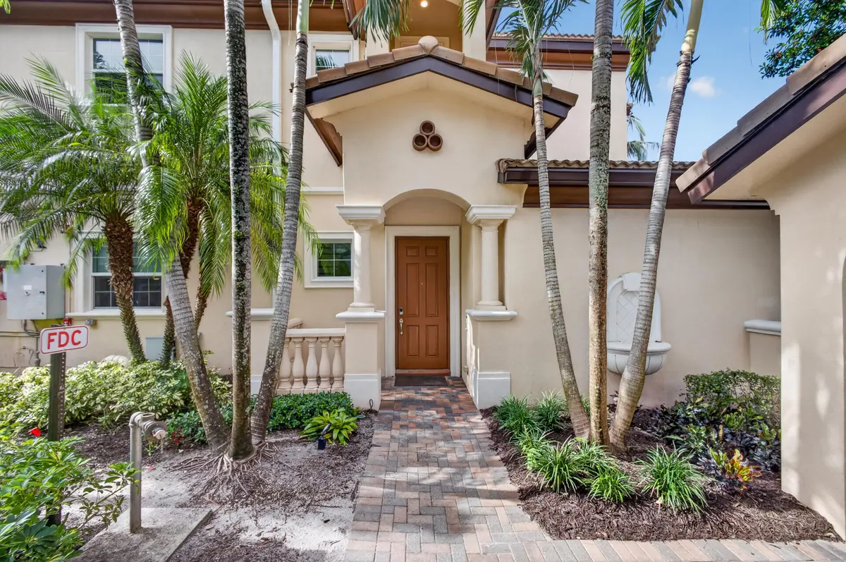 Jupiter CC at 195 Tresana Boulevard 165, Jupiter