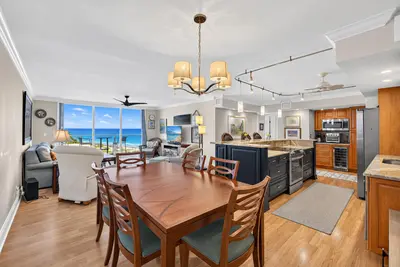5440 N Ocean Drive 304, Singer Island – Condominium for sale