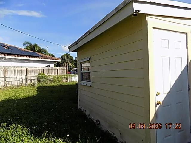 DSCN0492 at 3900 Orange Street, Lantana