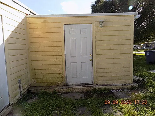 DSCN0493 at 3900 Orange Street, Lantana