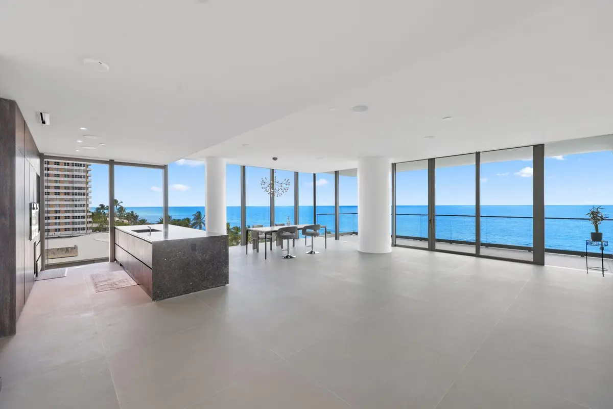 Cover Photo at 2000 S OCEAN Drive 5A, Hallandale Beach