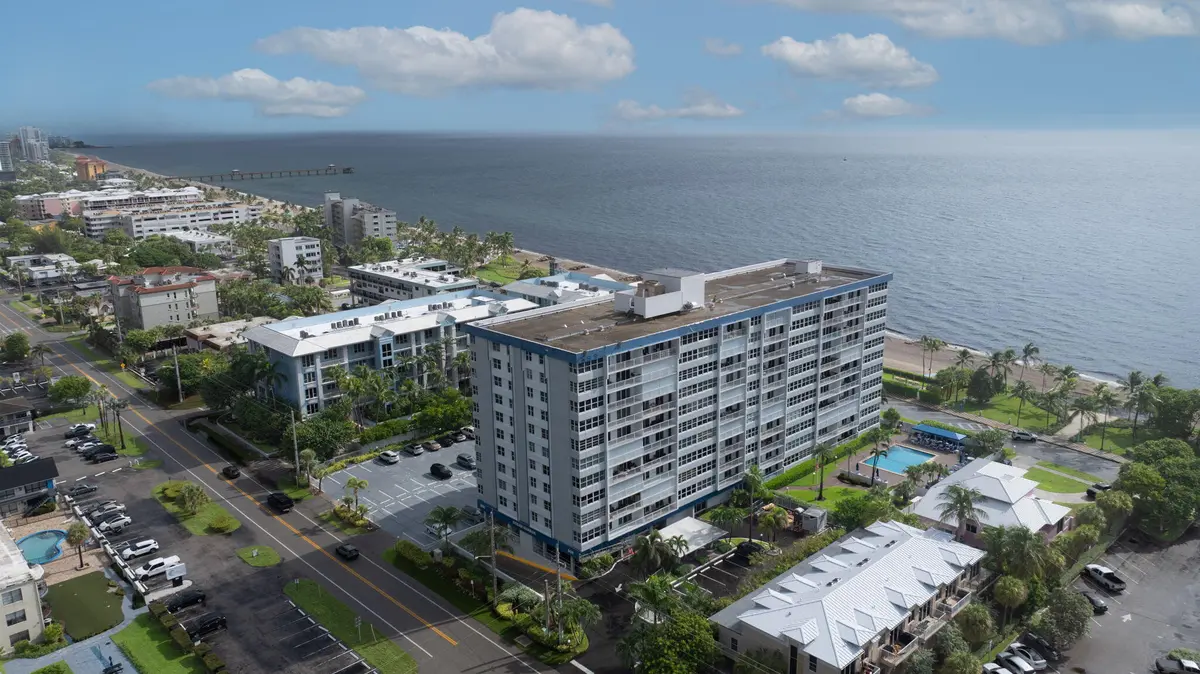 Building at 800 SE 20TH Avenue 811, Deerfield Beach