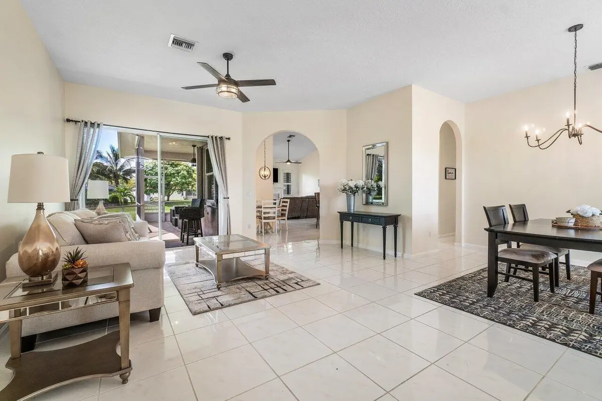 016-13514NorthumberlandCircle-Wellington at 13514 NORTHUMBERLAND Circle, Wellington