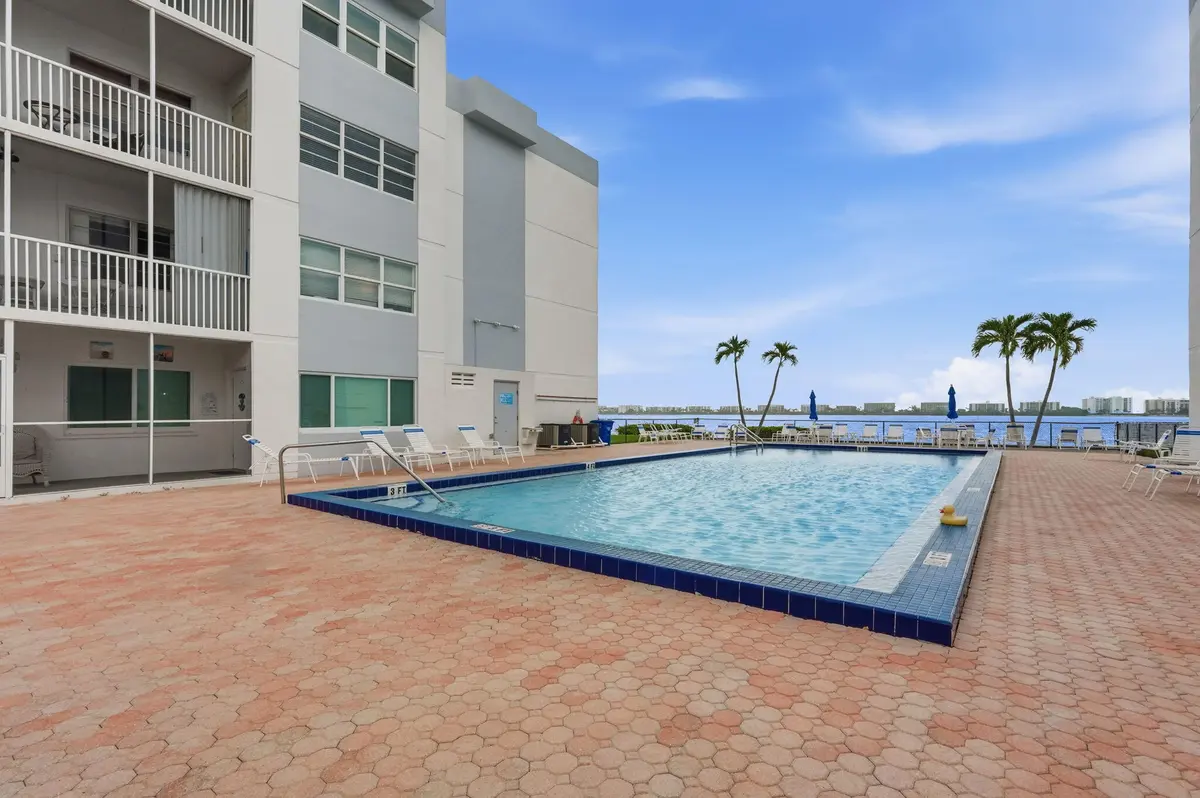 27-web-or-mls-1516_S_Lakeside_Dr_Unit_40 at 1516 S Lakeside Drive 408, Lake Worth Beach