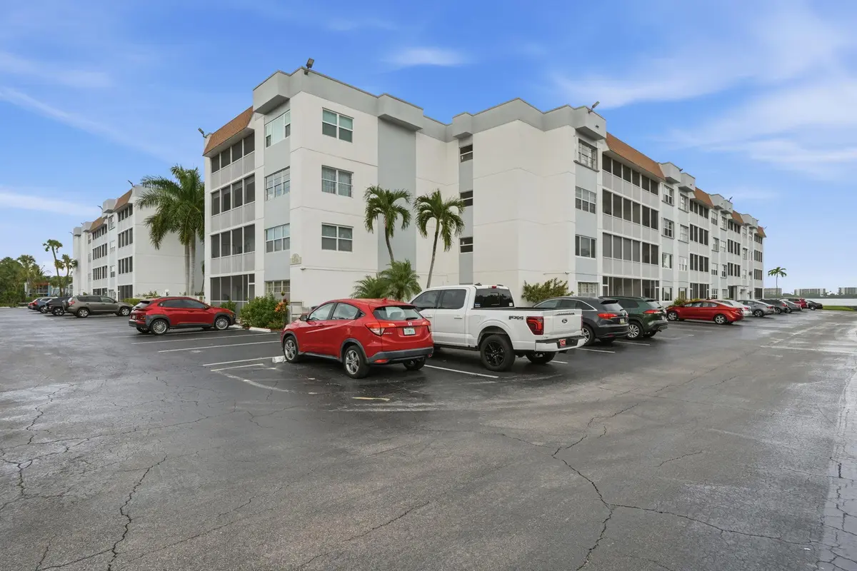 29-web-or-mls-1516_S_Lakeside_Dr_Unit_40 at 1516 S Lakeside Drive 408, Lake Worth Beach