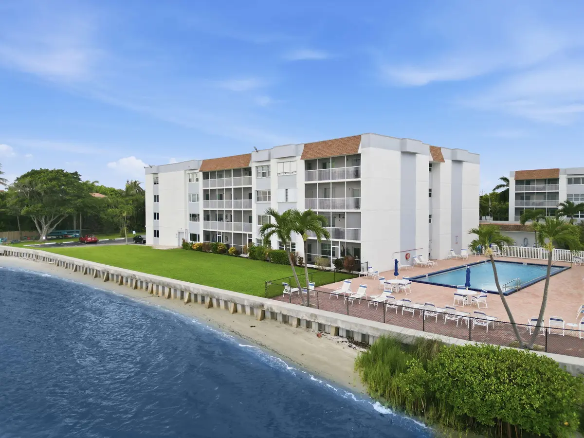 46-web-or-mls-1516_S_Lakeside_Dr_Unit_40 at 1516 S Lakeside Drive 408, Lake Worth Beach