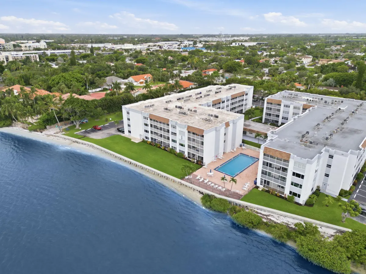 47-web-or-mls-1516_S_Lakeside_Dr_Unit_40 at 1516 S Lakeside Drive 408, Lake Worth Beach