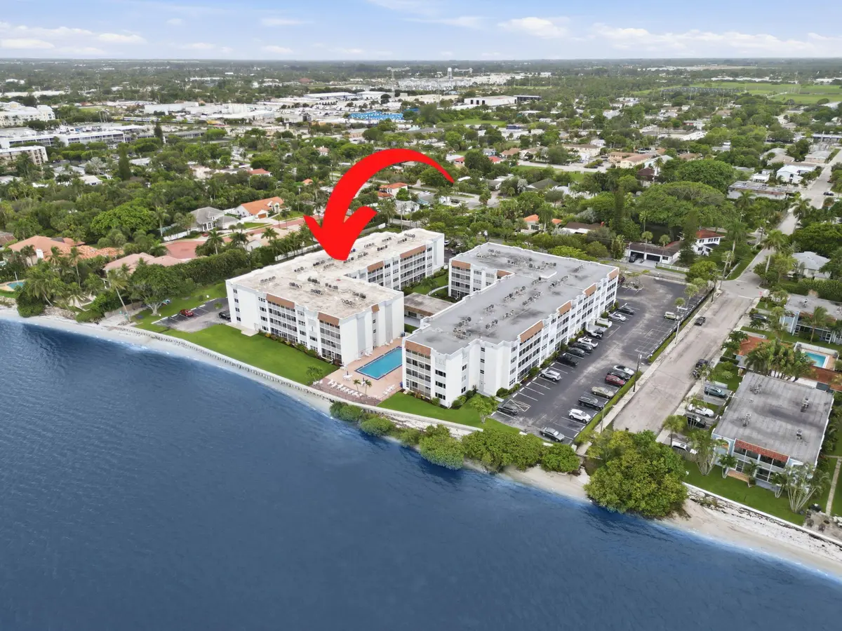 48-web-or-mls-1516_S_Lakeside_Dr_Unit_40 at 1516 S Lakeside Drive 408, Lake Worth Beach