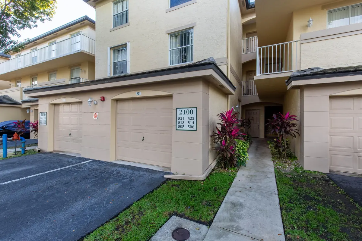 2100 Greenview Shores Boulevard 505, Wellington, FL – photo 2