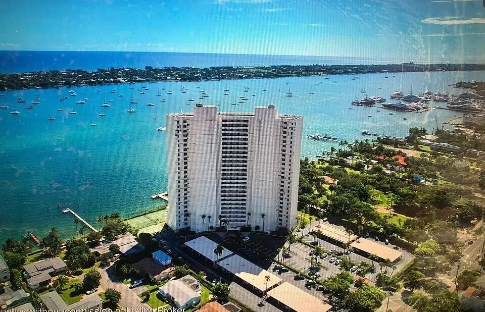 ab503bc586e8314225de4e33cbed778f-cc_ft_9 at 5200 N FLAGLER Drive 2102, West Palm Beach