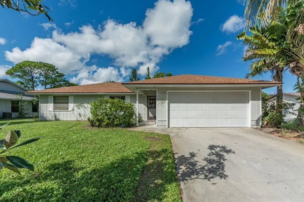 Front at 1636 20th Place, Vero Beach
