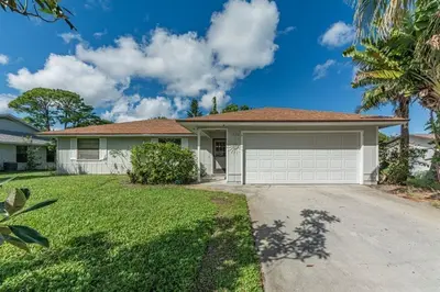 1636 20th Place, Vero Beach – Single Family Residence for sale