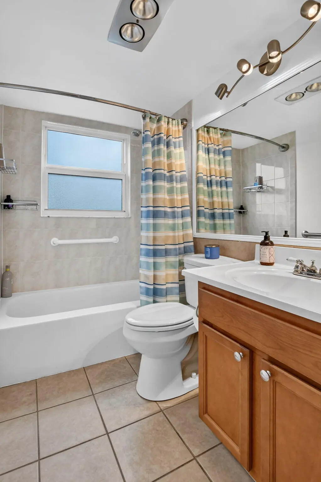 25-web-or-mls-DSC_7003 at 3121 Cambridge F 3121, Deerfield Beach