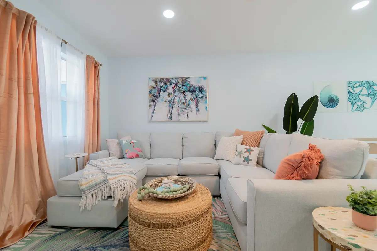007_dsc04514 at 1332 LONGWOOD Street, West Palm Beach