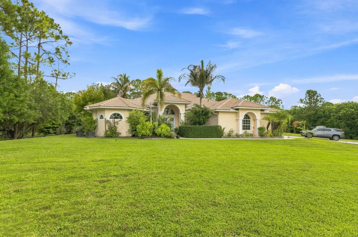 Front Exterior at 17603 82ND, The Acreage