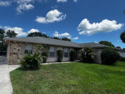 1024 JAMAICA Avenue, Fort Pierce – Single Family Residence for rent