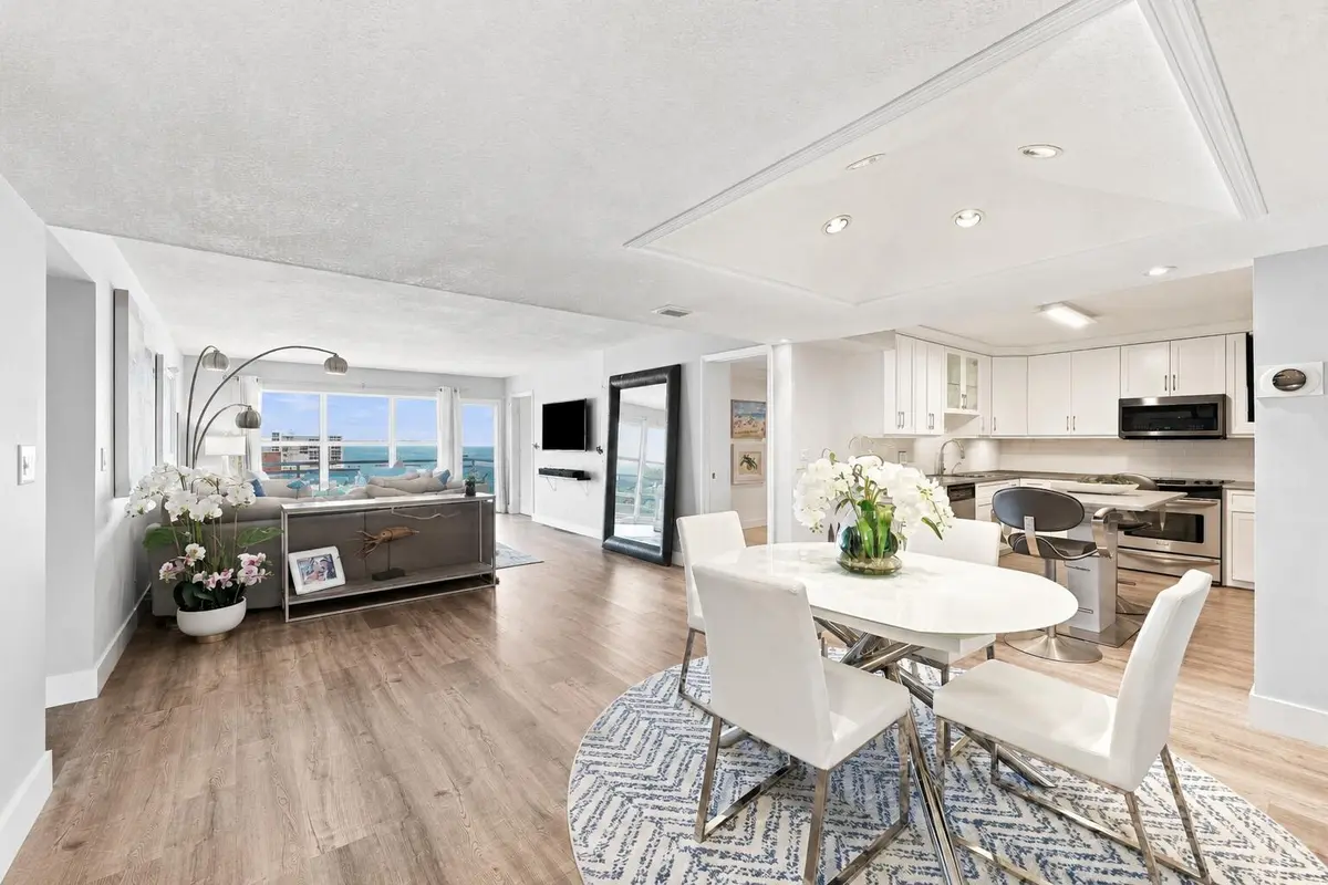 Foyer at 3900 Galt Ocean Drive 2415, Fort Lauderdale