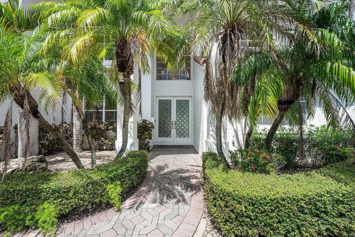 004-807CoventryStreet-BocaRaton-FL-33487 at 807 Coventry Street, Boca Raton