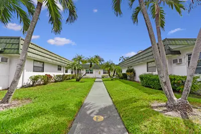 129 Waterford F, Delray Beach – Condominium for sale