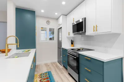 1907 NE 4TH Street 6, Deerfield Beach – Condominium for rent