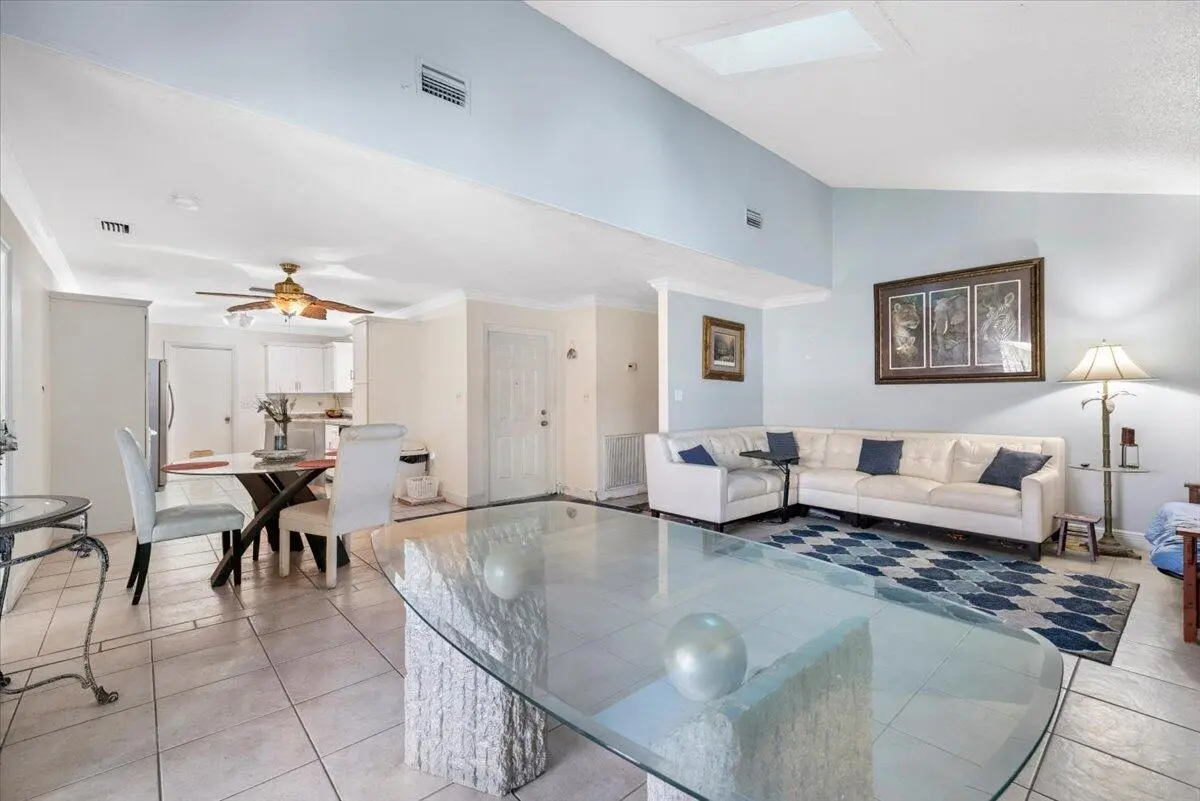 07-0B2A2050 at 7409 PENNY Lane, Fort Pierce