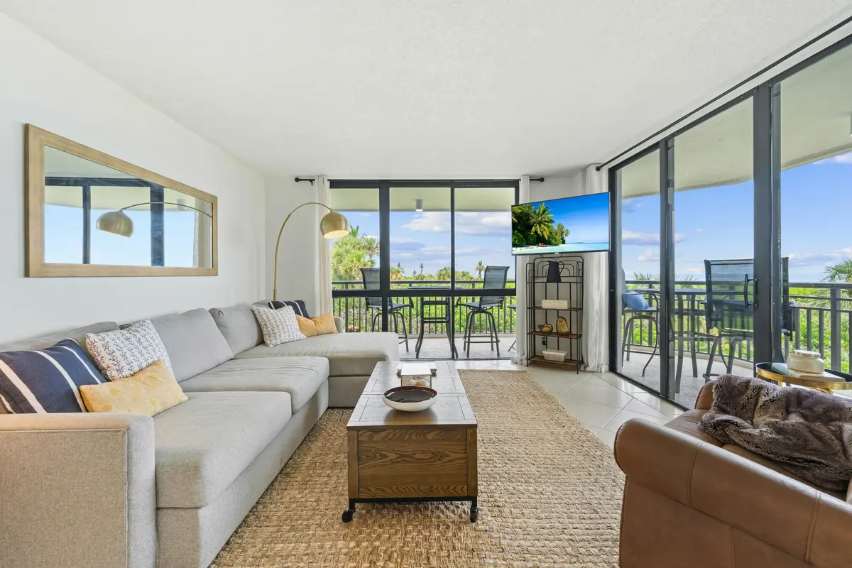 1_20 at 2800 N HIGHWAY A1A 204, Fort Pierce