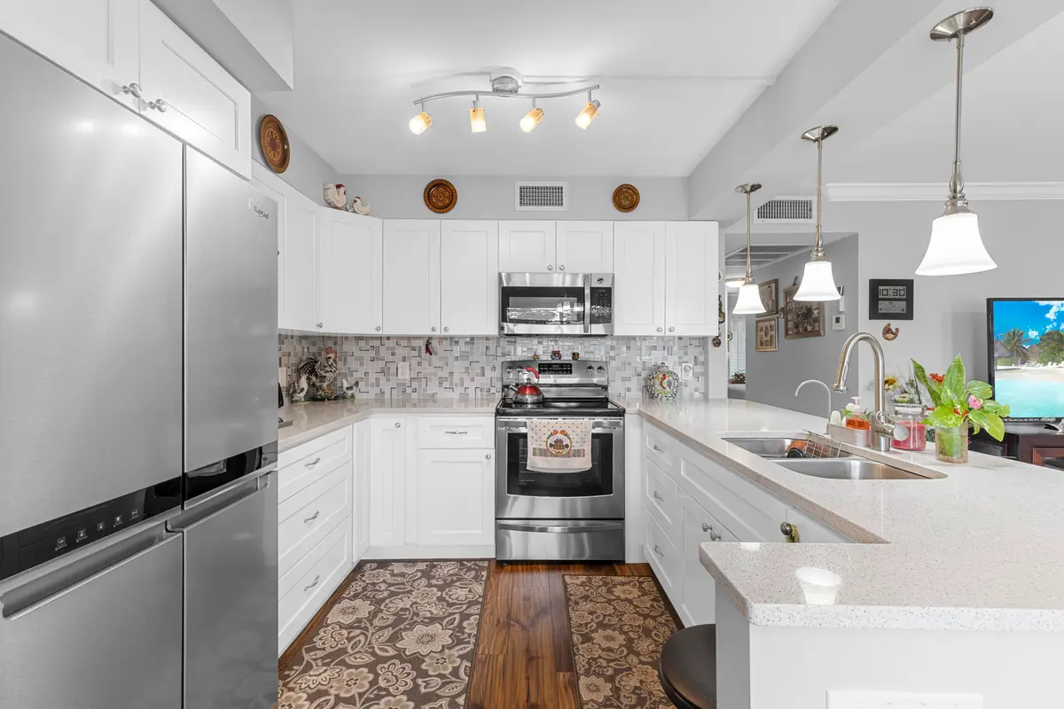 R6II8178 at 2041 Lyndhurst J, Deerfield Beach