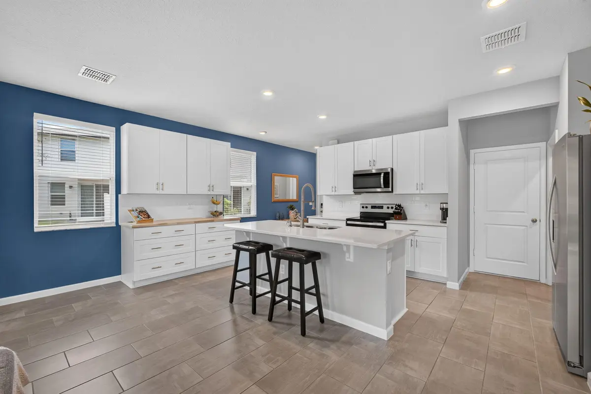 7-web-or-mls-5D1A2137 at 5600 Mentmore Drive, West Palm Beach