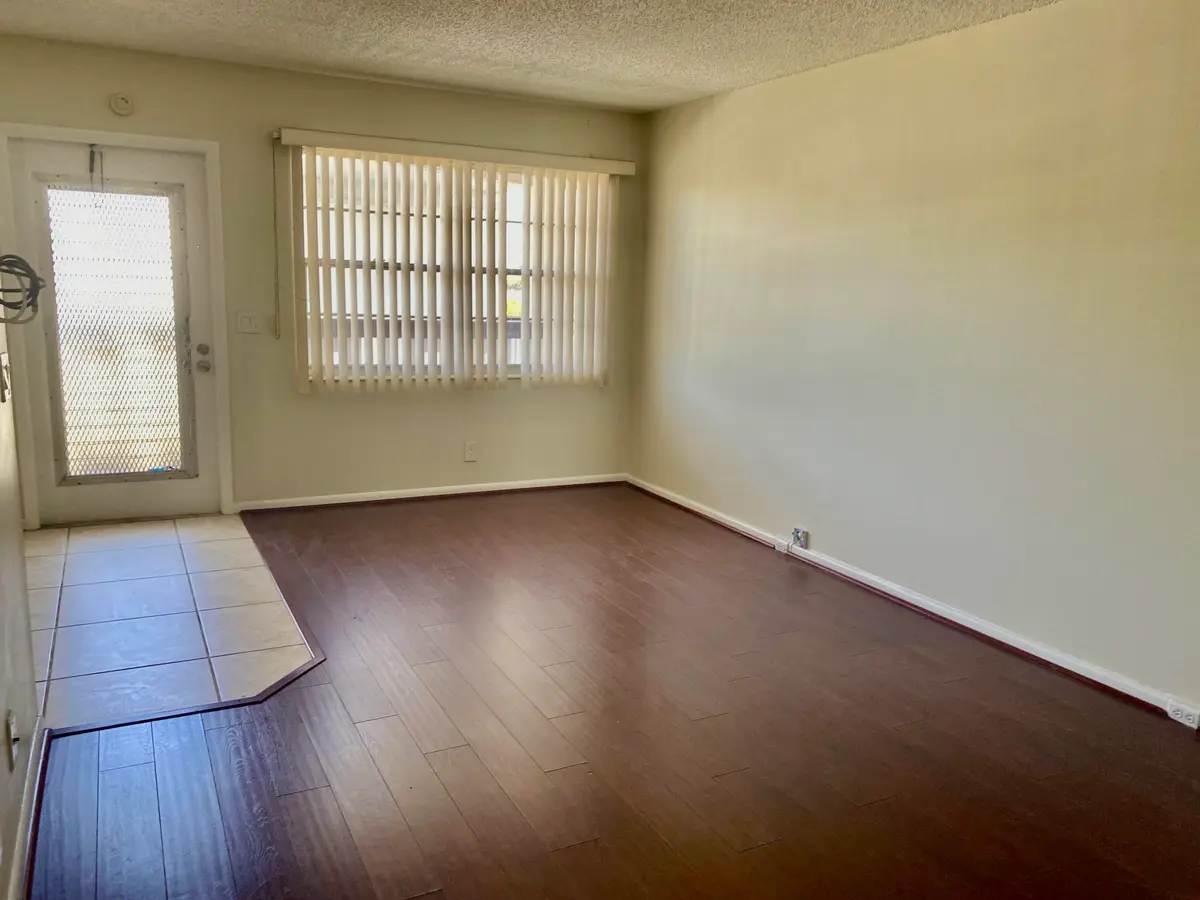 Living room at 4052 Hythe C, Boca Raton