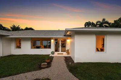 1009 NW 1ST Avenue, Delray Beach – Single Family Residence for rent