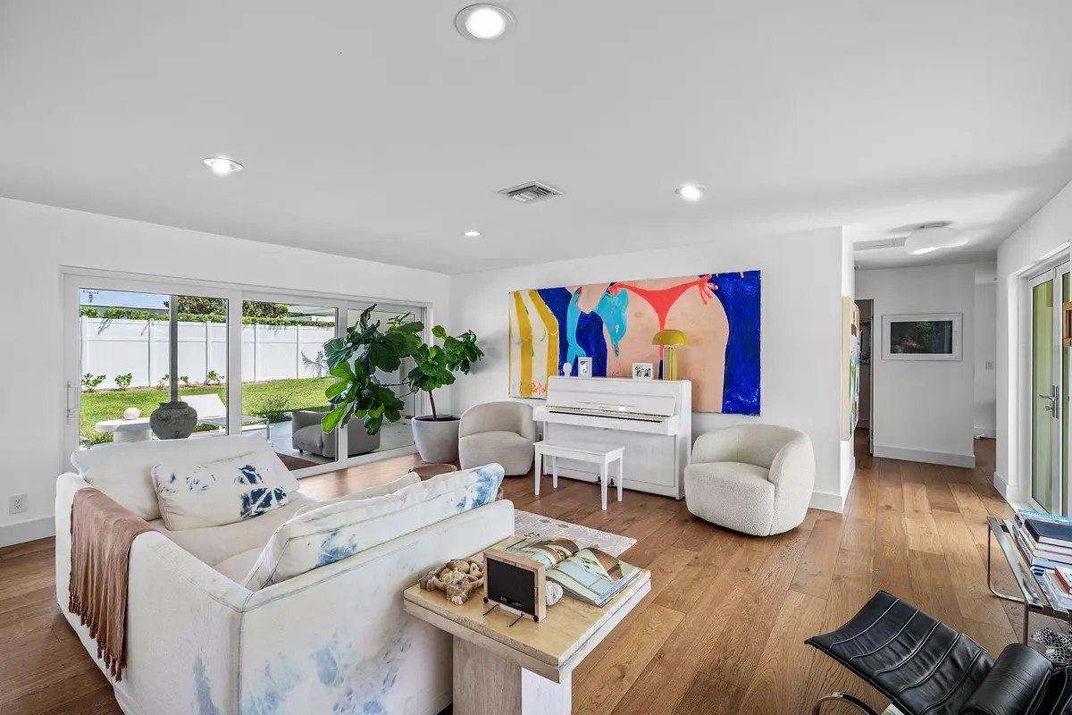 007-1009Northwest1stAvenue-DelrayBeach-F at 1009 NW 1ST Avenue, Delray Beach