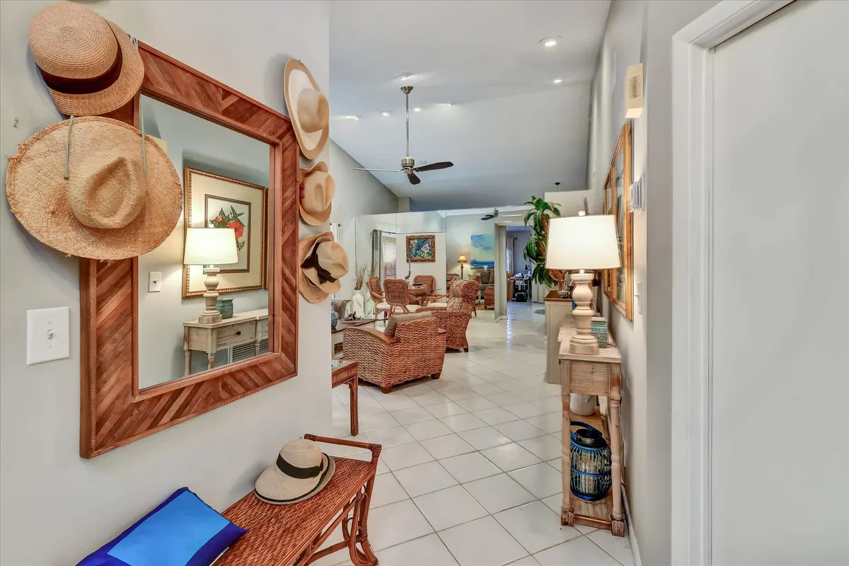 entry foyer at 7713 SILVER LAKE Drive, Delray Beach