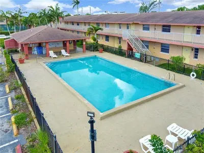 95 NE 41ST Street L171, Oakland Park – Condominium for sale