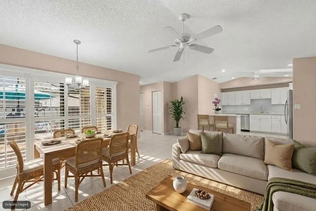 VS_living at 1531 Pheasant Walk C, Fort Pierce