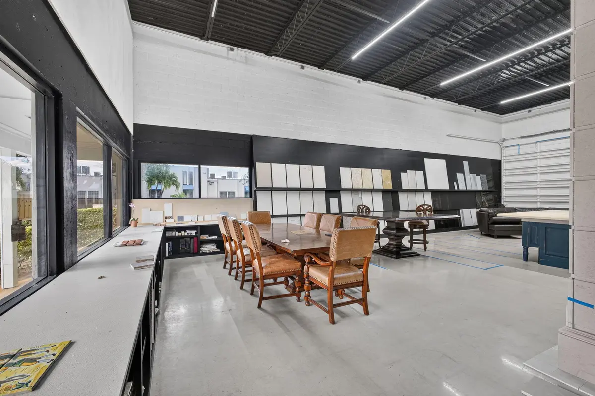 9-web-or-mls-5D1A9793 at 1334 S Killian Drive 1, Lake Park