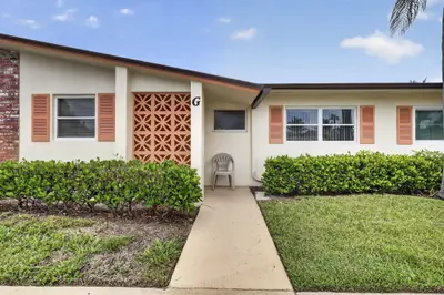 2990 Crosley Drive G, West Palm Beach – Villa for sale