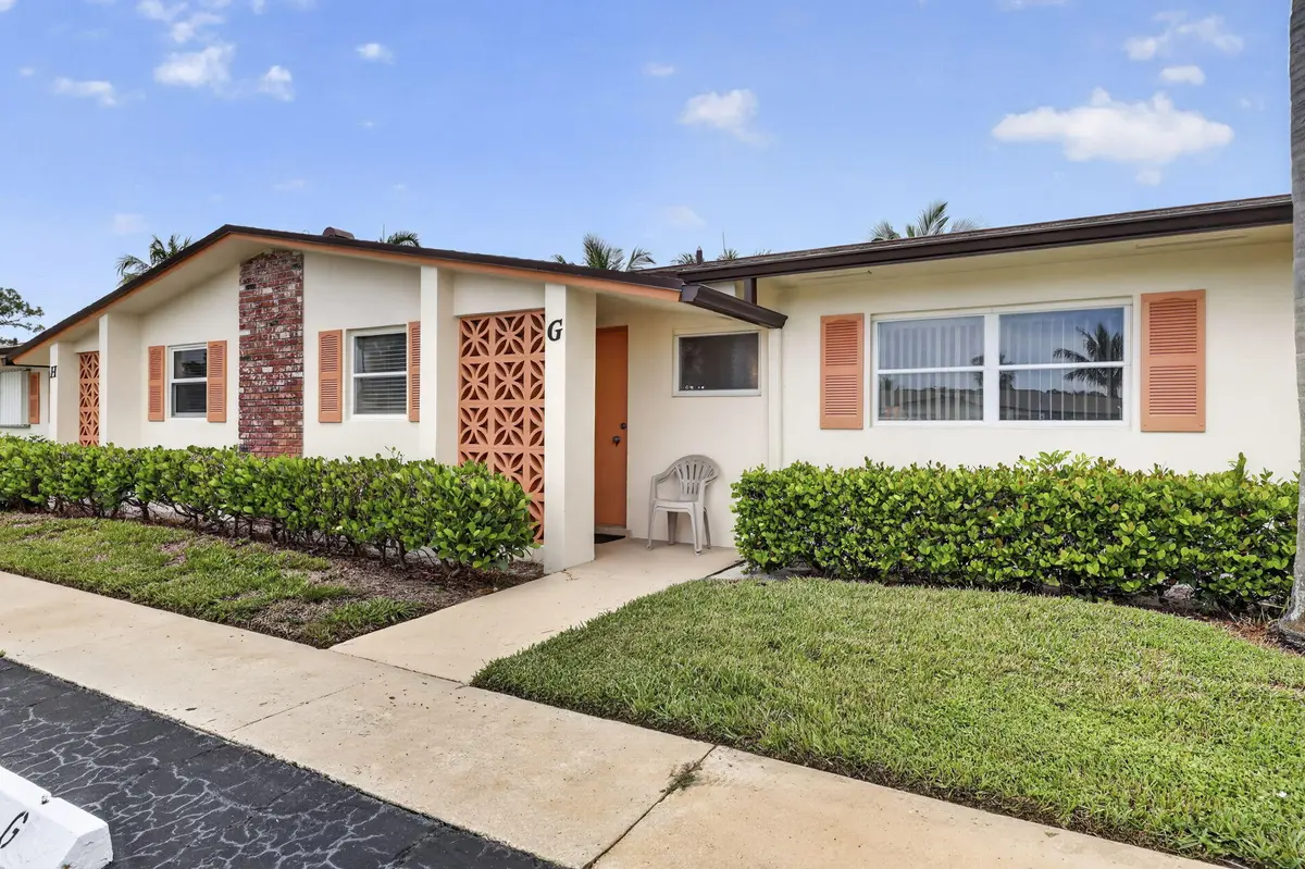 2-web-or-mls-BS1A2801 at 2990 Crosley Drive G, West Palm Beach