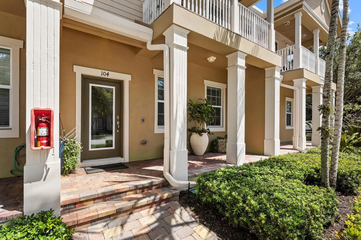 119 Black Ironwood at 119 BLACK IRONWOOD Road 104, Jupiter