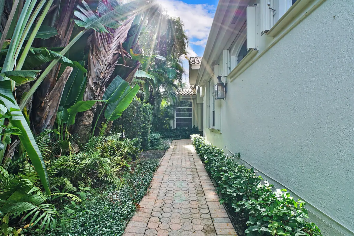 03_Image_3_mls at 12480 MALLET Circle, Wellington
