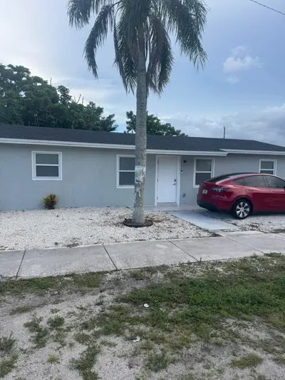 2801 AVENUE Q, Fort Pierce – Single Family Residence for sale