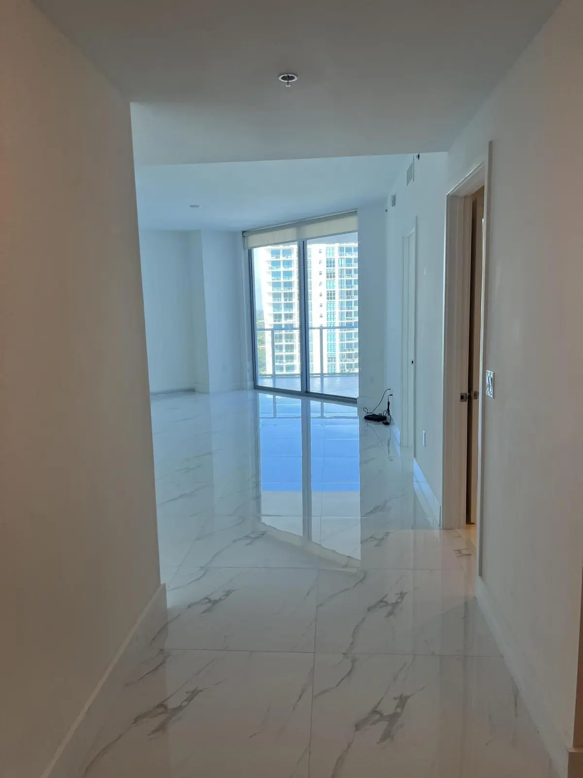 Undetermined at 17111 BISCAYNE Boulevard 1903, North Miami Beach