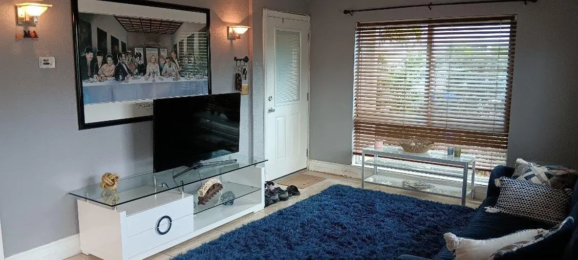 living room at 861 SE 22ND Avenue 3, Pompano Beach