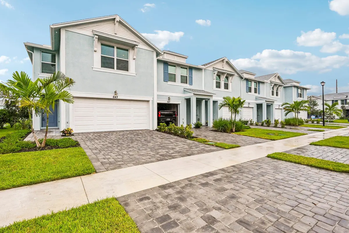 -643 Salisbury Cir (3) at 643 Salisbury Circle, Fort Pierce