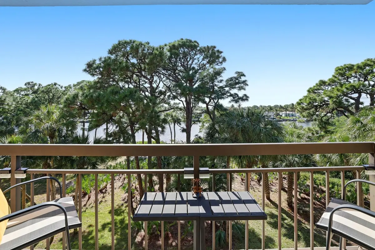 0H8A6217 at 2101 Marina Isle Way 404, Jupiter