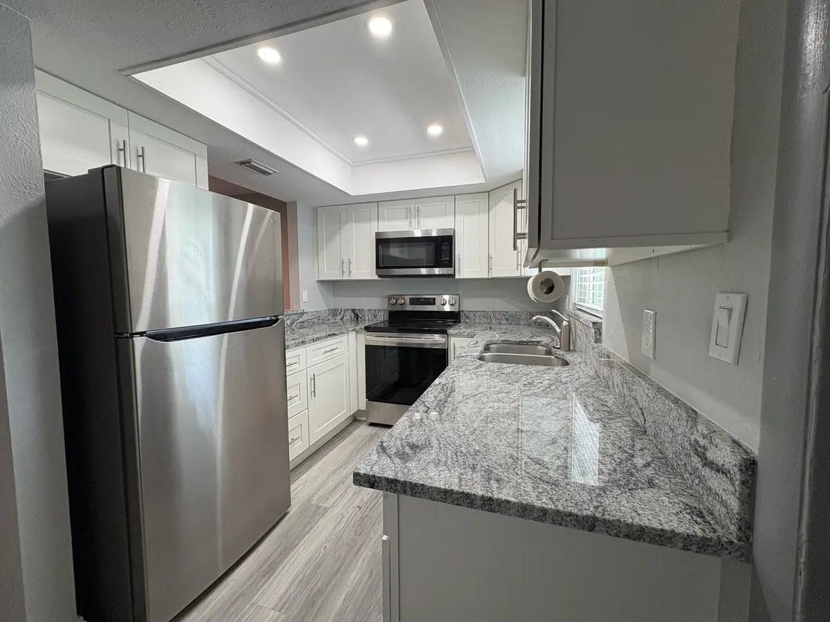 Kitchen at 804 Shorewinds Drive, Fort Pierce