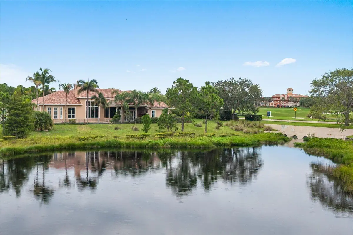 64-rio ex-7 at 102 SE Rio Casarano, Port St. Lucie